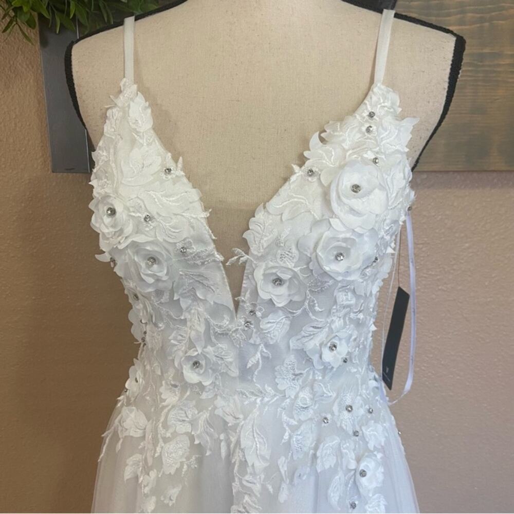 NWOT Lulus Breathtaking Romance White Embroidered Tulle Gown - Picture 5 of 11